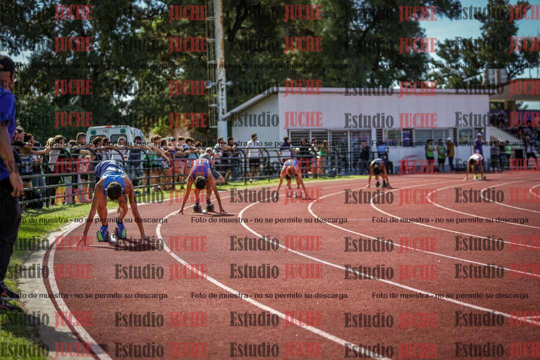 Fotos de los 400 m llanos de varones