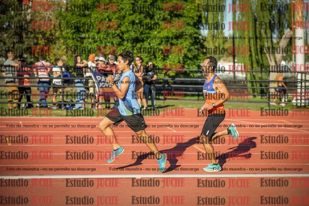 Fotos de los 3000 m llanos de varones