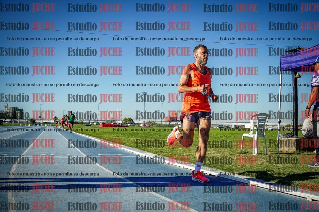 Fotos de los 3000 m llanos de varones