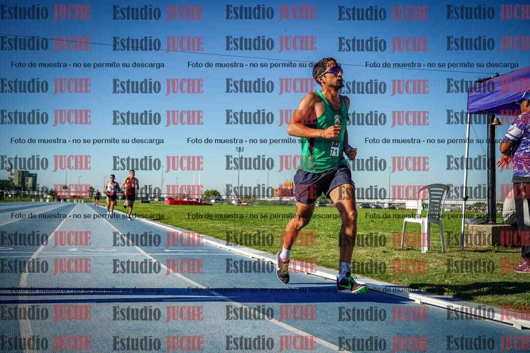 Fotos de los 3000 m llanos de varones