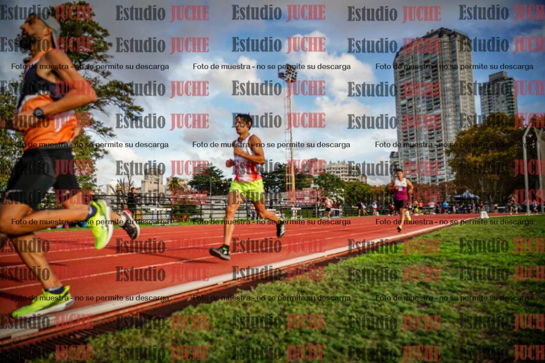 Fotos de los 3000 m llanos de varones