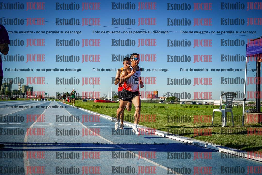 Fotos de los 3000 m llanos de varones