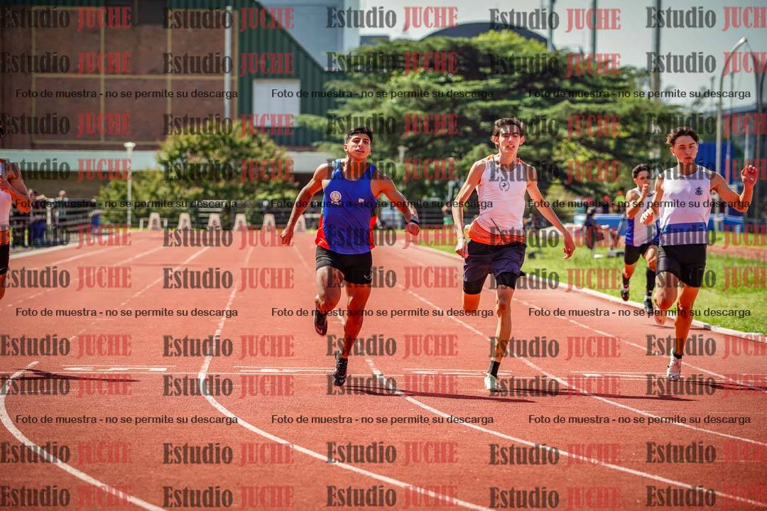 Fotos de los 200 m llanos de varones