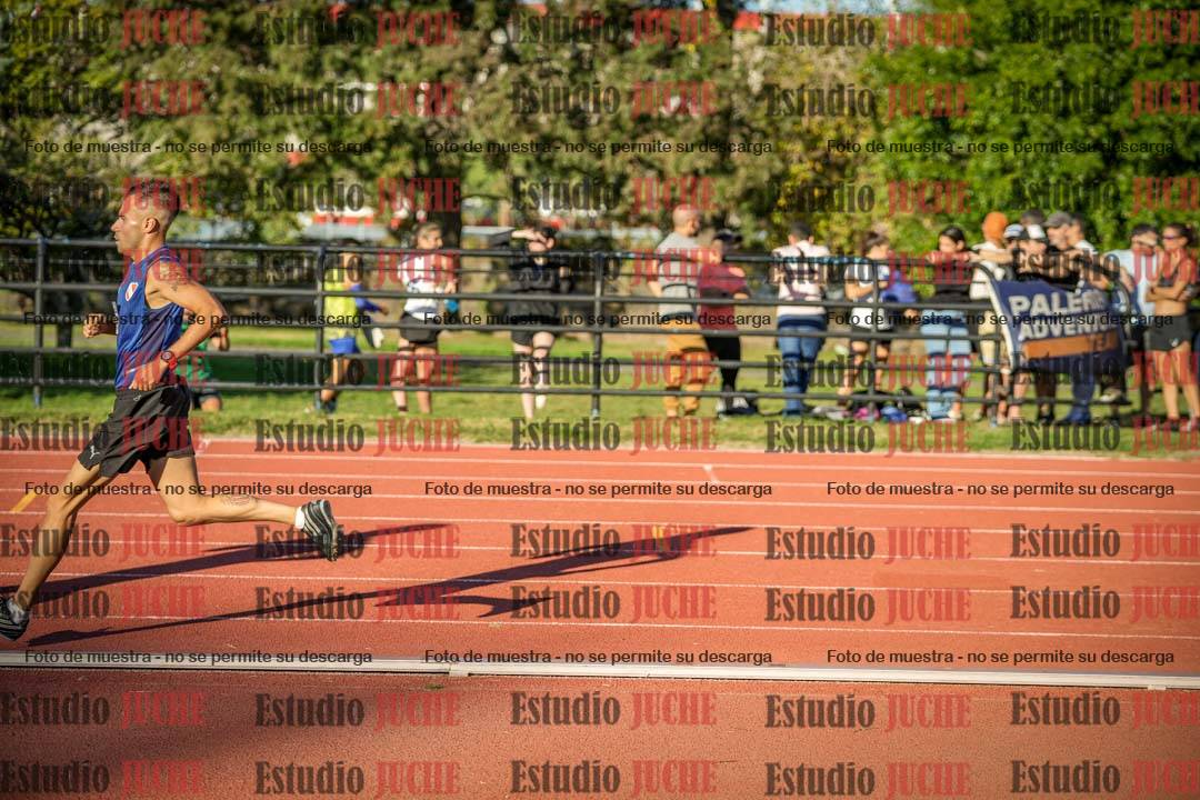 Fotos de los 3000 m llanos de varones