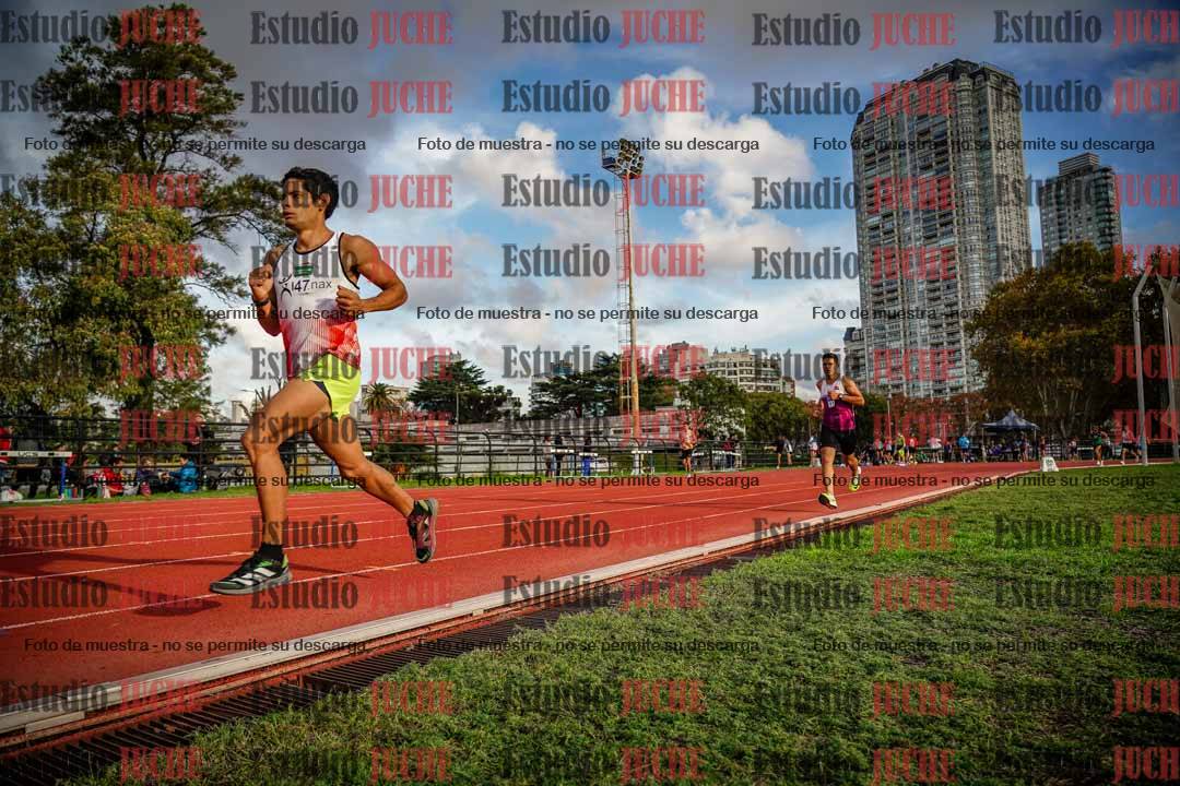 Fotos de los 3000 m llanos de varones