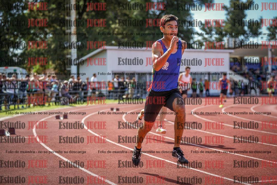 Fotos de los 400 m llanos de varones