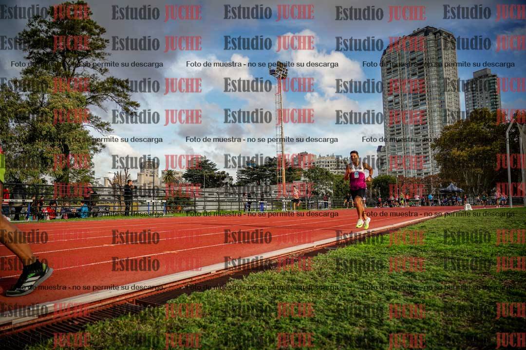 Fotos de los 3000 m llanos de varones
