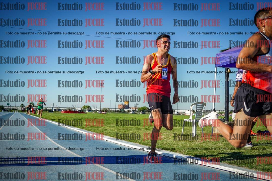 Fotos de los 3000 m llanos de varones