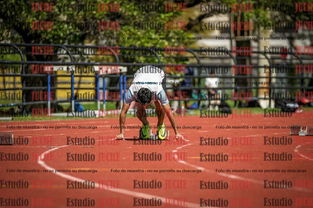 Fotos de los 200 m llanos de varones