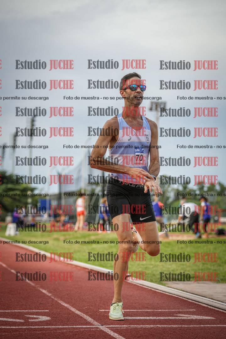 Fotos de los 3000 m llanos de varones