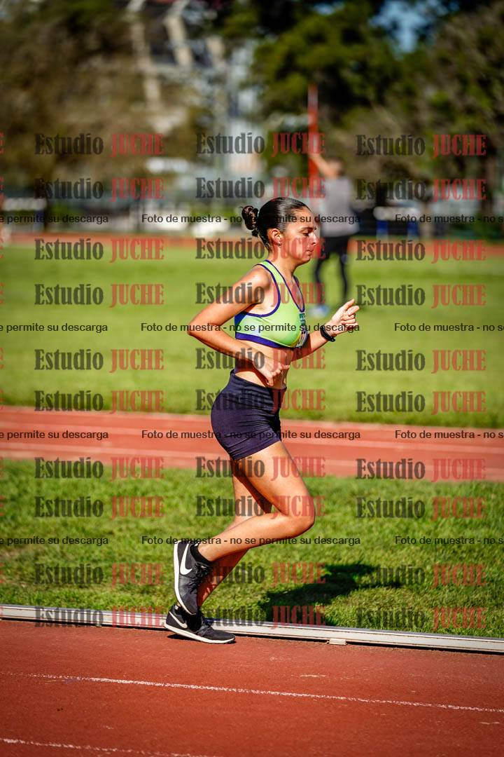 Fotos de los 5000 m llanos de mujeres y varones