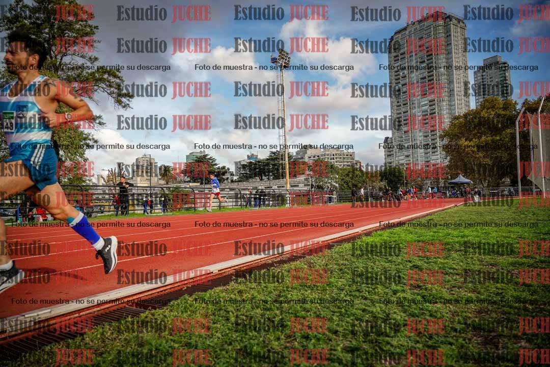 Fotos de los 3000 m llanos de varones