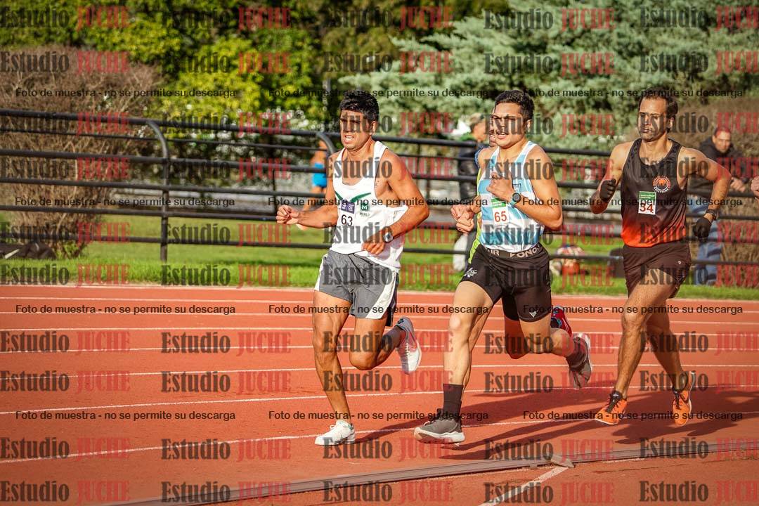 Fotos de los 3000 m llanos de varones