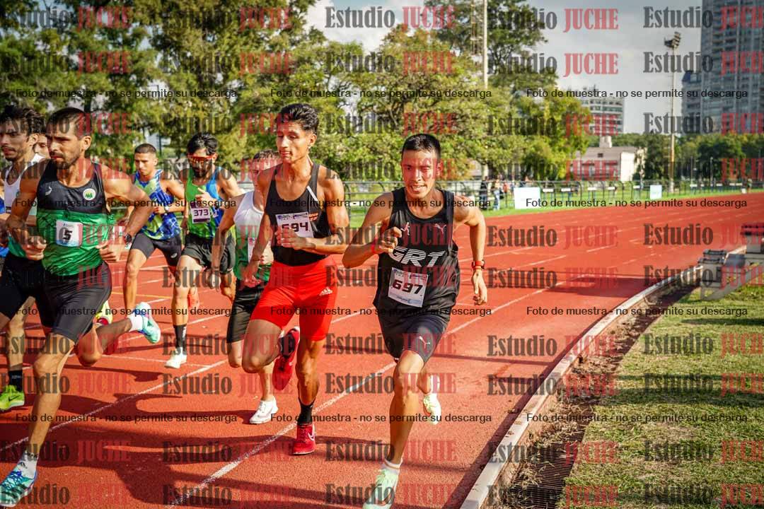 Fotos de los 3000 m llanos de varones