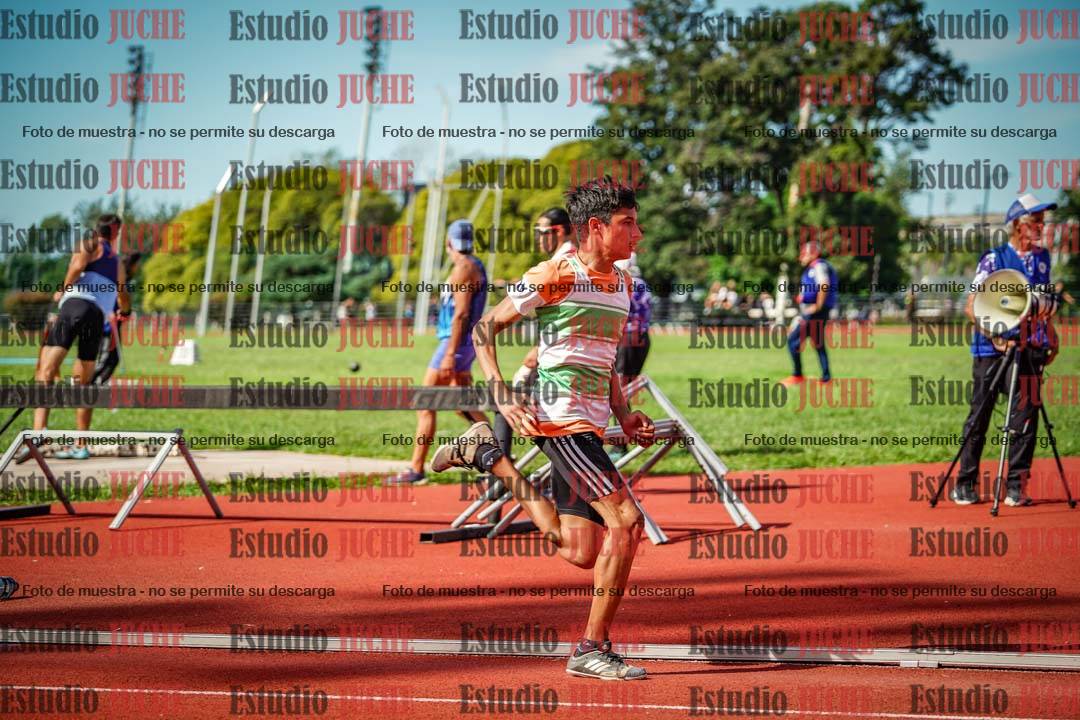 Fotos de los 400 m llanos de varones