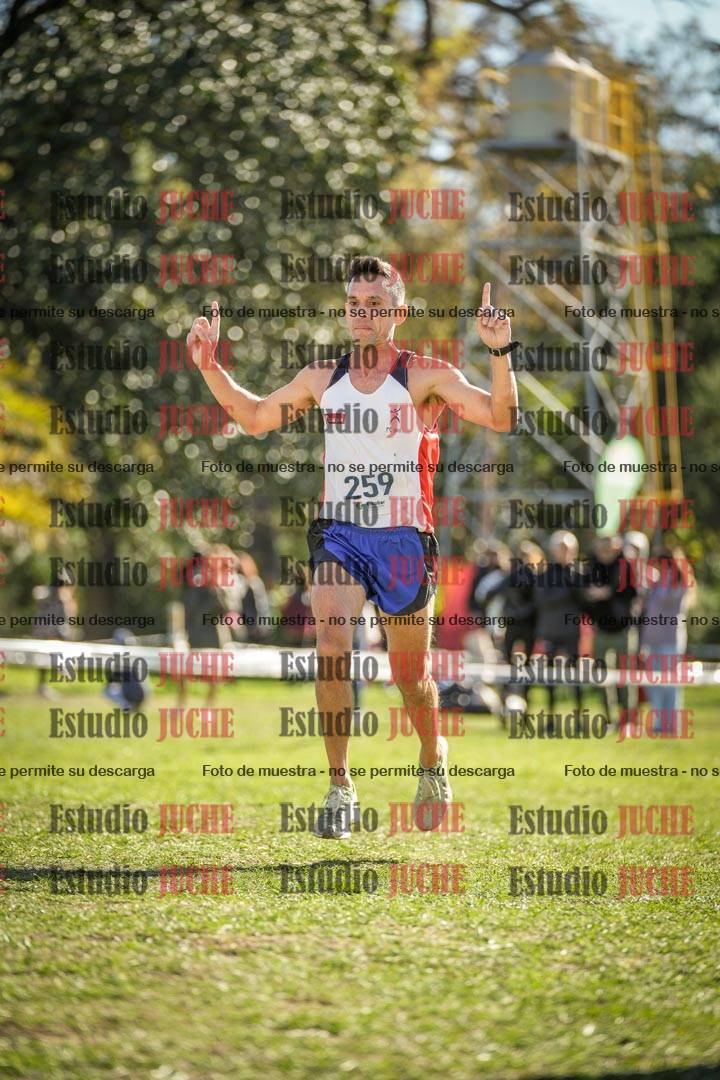 Fotos de la llegada del cross de 8000 m