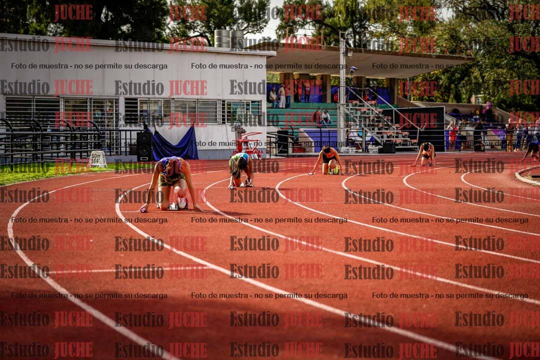 Fotos de las postas 5x80 m llanos de mujeres