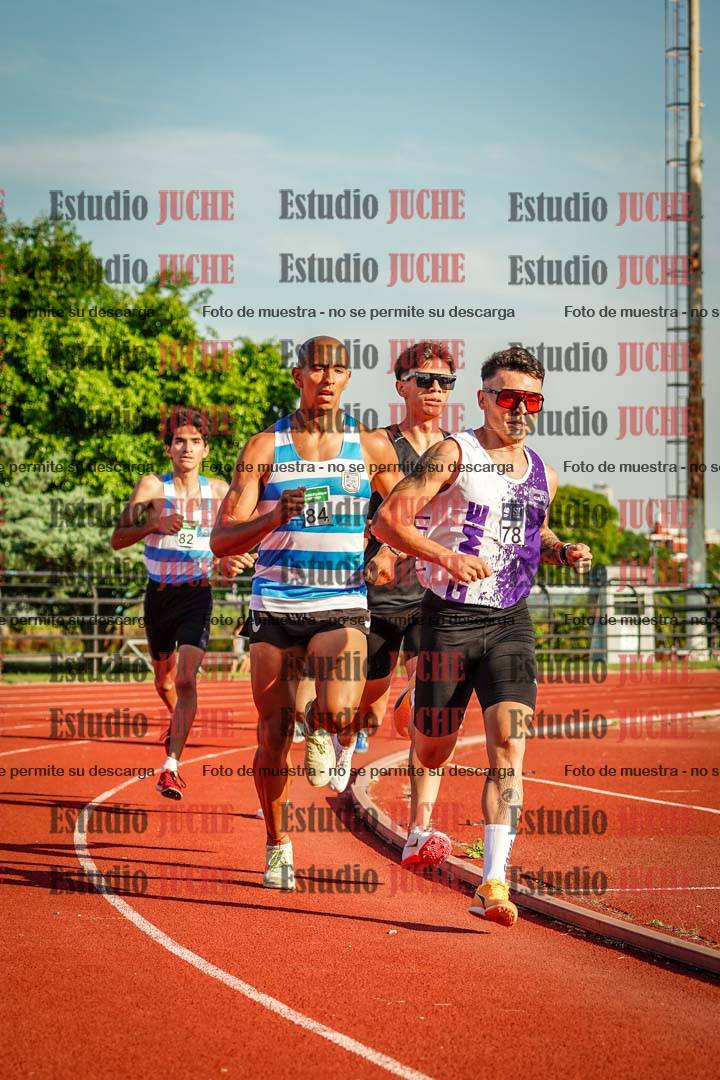 Fotos de los 1500 m llanos de varones