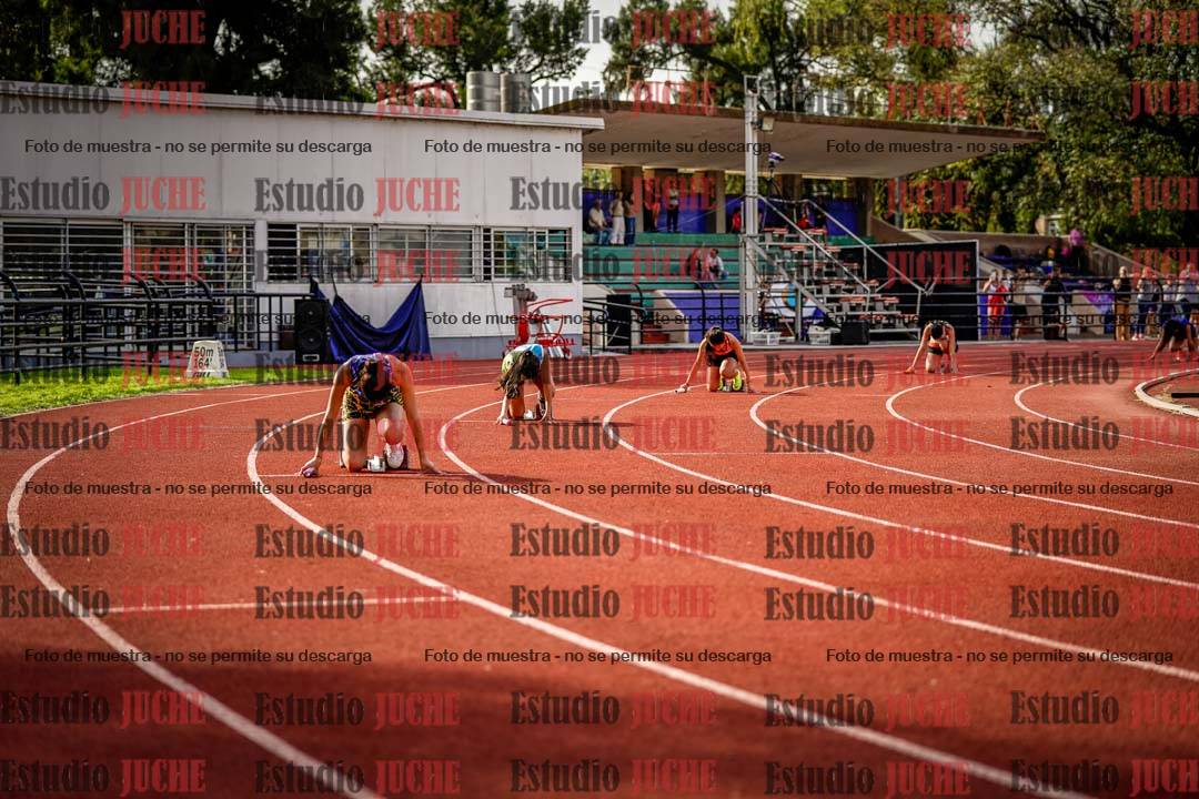 Fotos de las postas 5x80 m llanos de mujeres