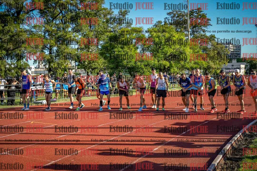 Fotos de los 3000 m llanos de varones