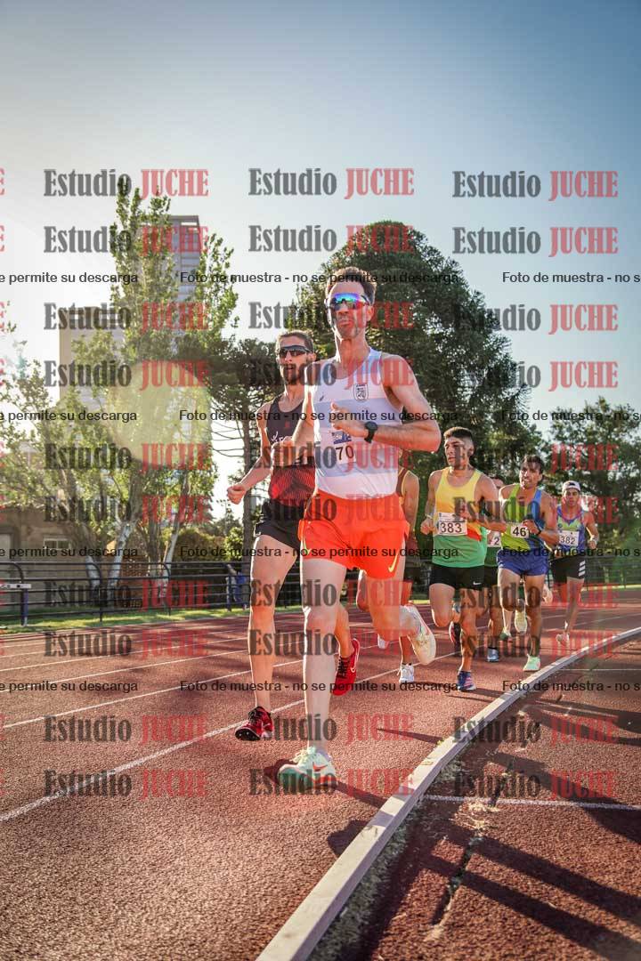 Fotos de los 3000 m llanos de varones