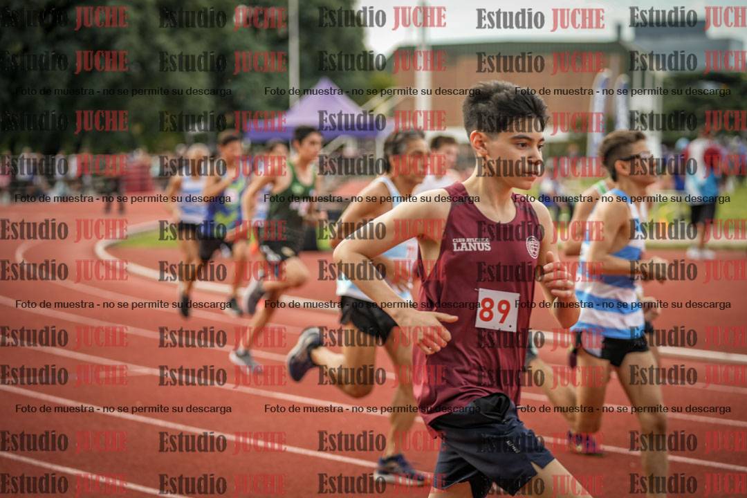 Fotos de los 800 m llanos de varones