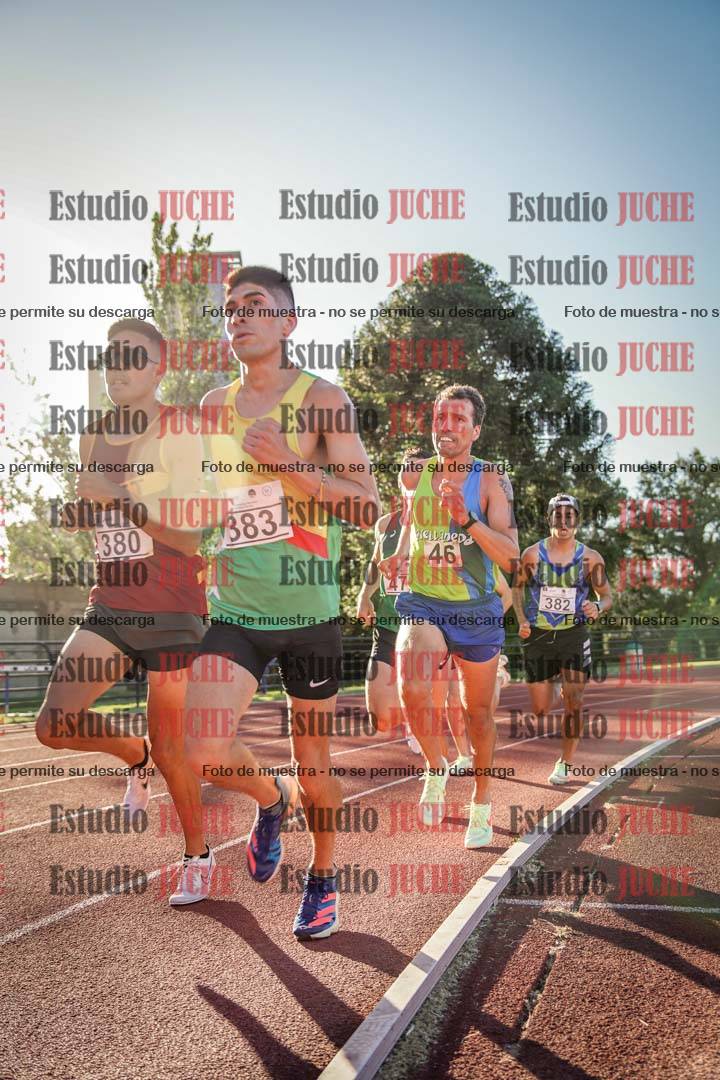Fotos de los 3000 m llanos de varones