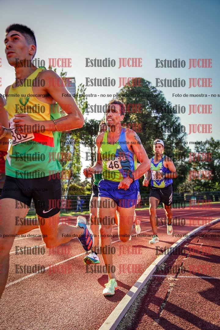 Fotos de los 3000 m llanos de varones