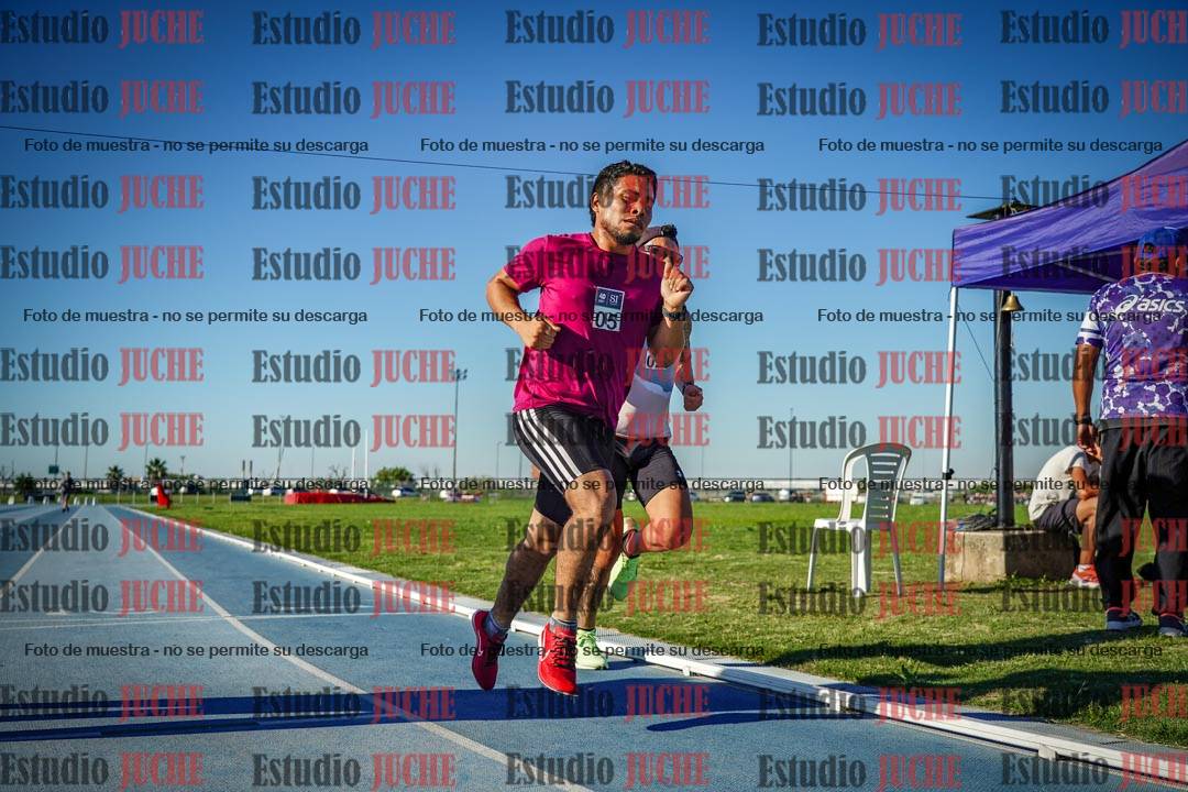 Fotos de los 3000 m llanos de varones