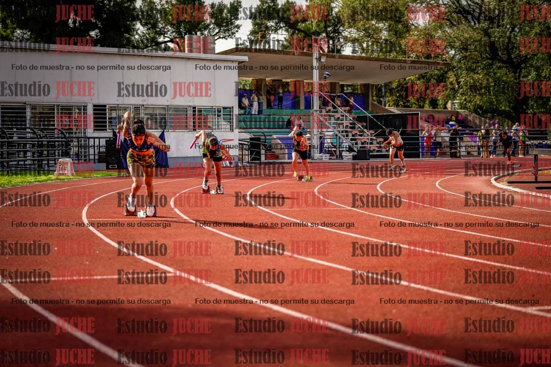 Fotos de las postas 5x80 m llanos de mujeres
