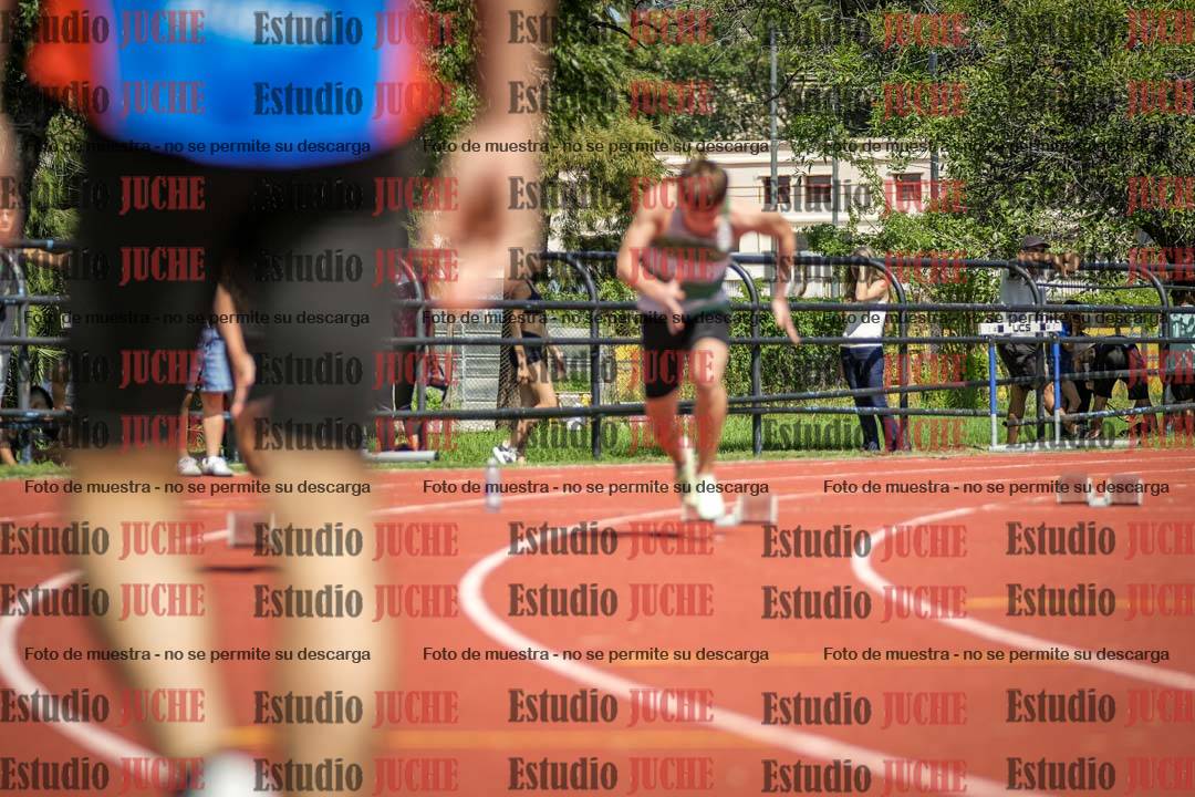 Fotos de los 200 m llanos de varones