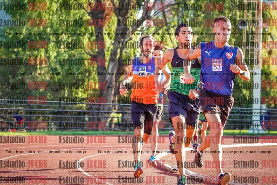 Fotos de los 3000 m llanos de varones