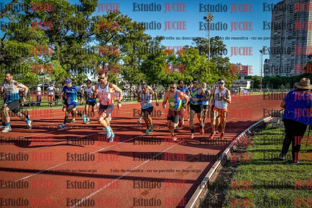 Fotos de los 3000 m llanos de varones