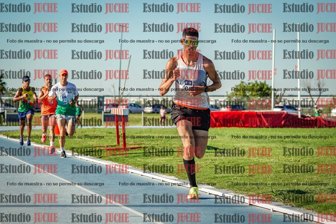 Fotos de los 3000 m llanos de varones