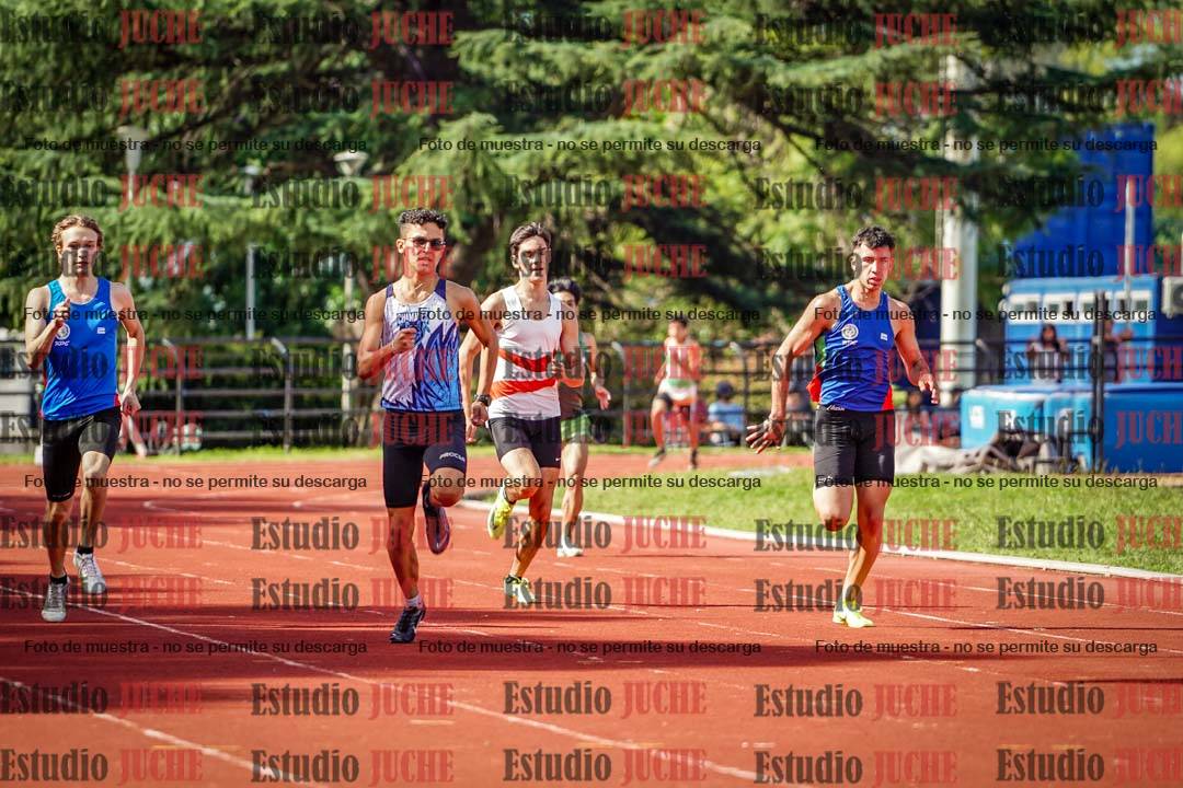 Fotos de los 400 m llanos de varones