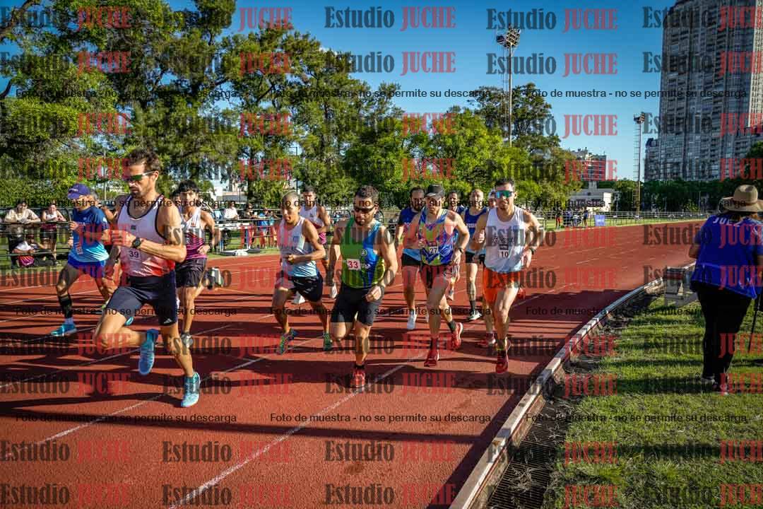 Fotos de los 3000 m llanos de varones