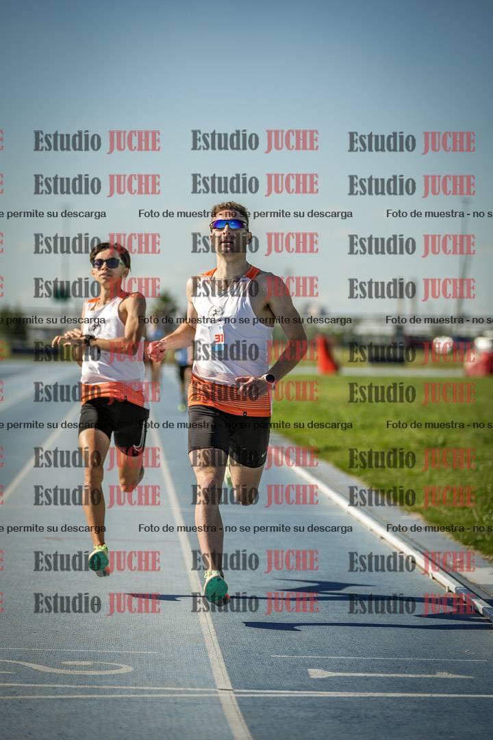 Fotos de los 1500 m llanos de varones