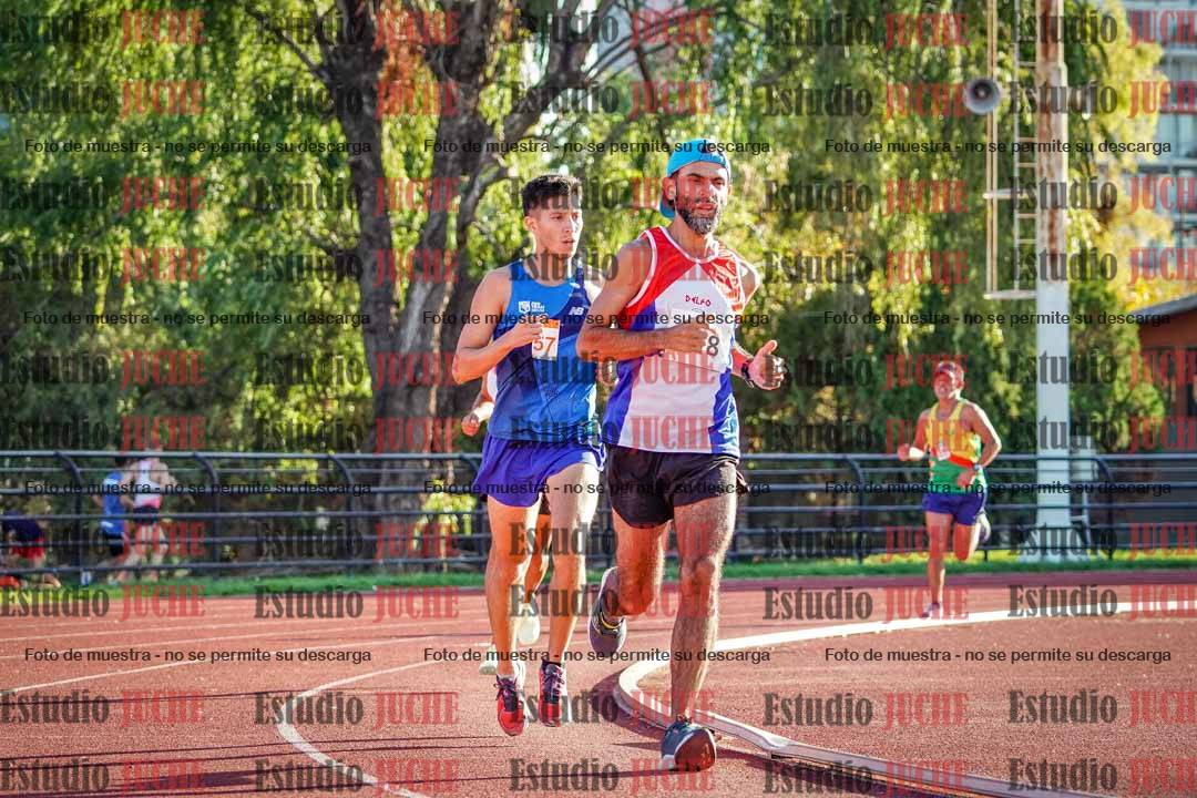 Fotos de los 3000 m llanos de varones