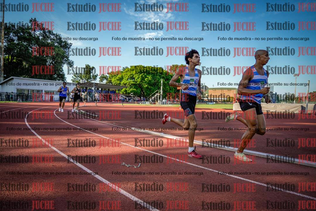 Fotos de los 1500 m llanos de varones