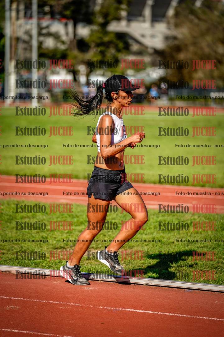 Fotos de los 5000 m llanos de mujeres y varones