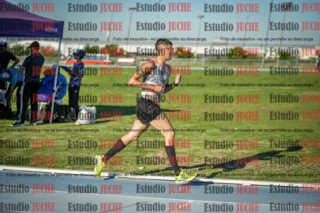 Fotos de los 3000 m llanos de varones
