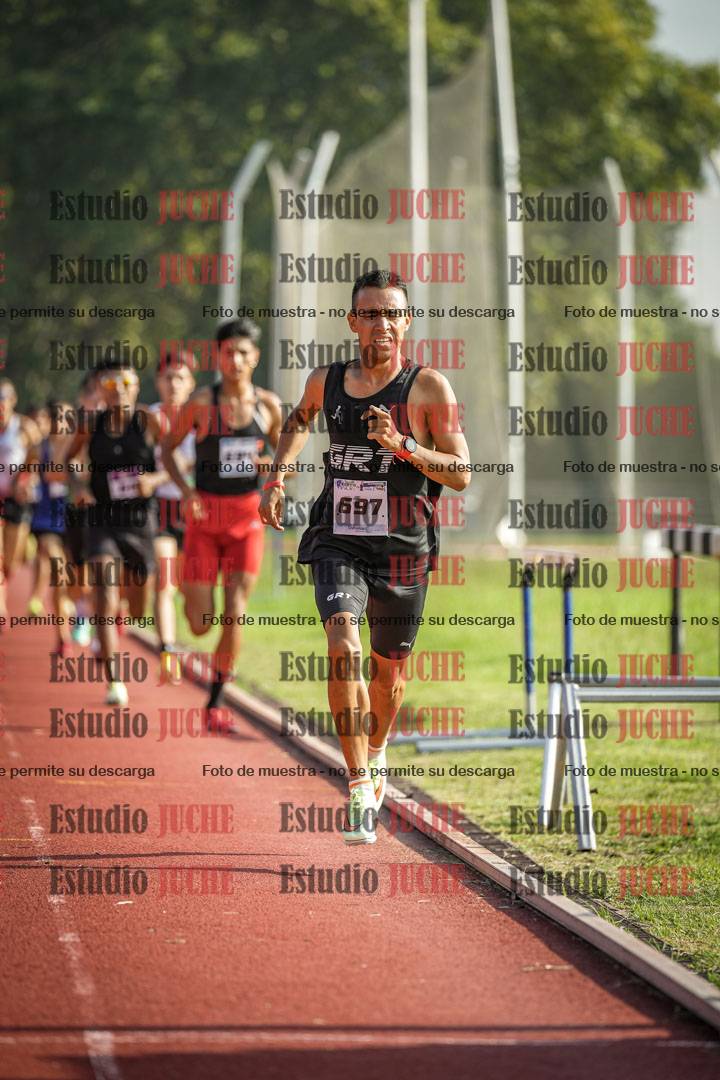 Fotos de los 3000 m llanos de varones