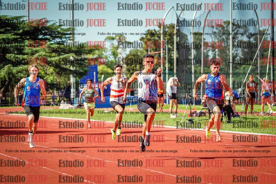 Fotos de los 400 m llanos de varones