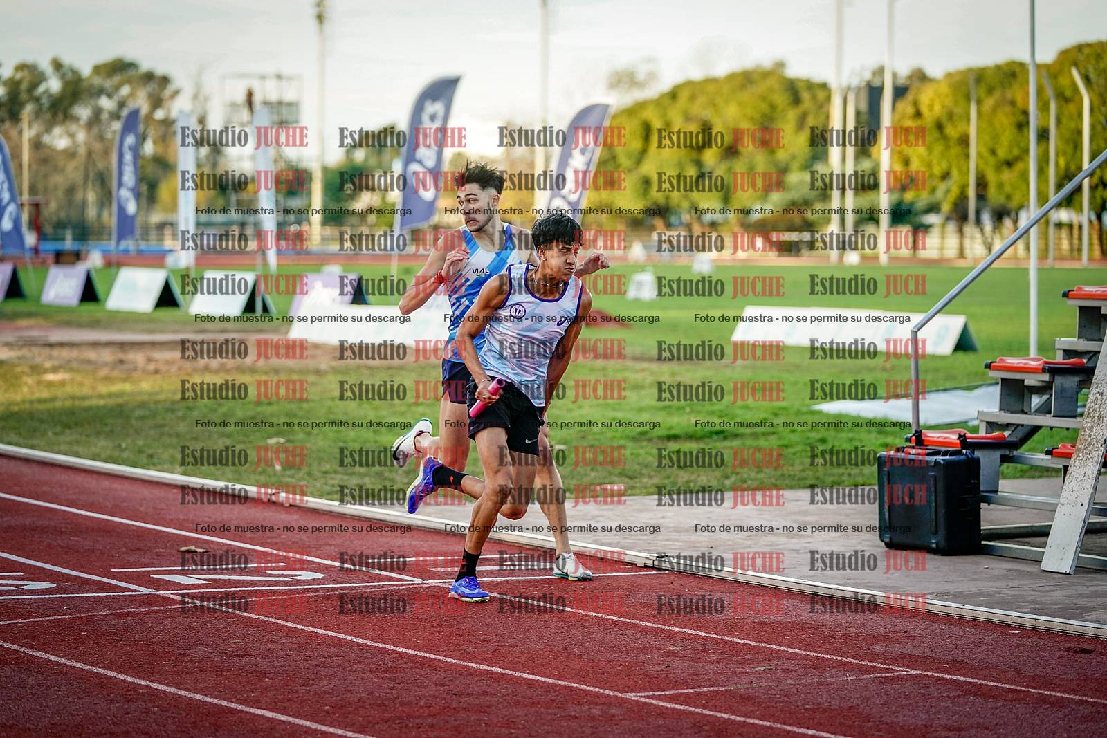 Fotos de las postas 4x400 m de varones