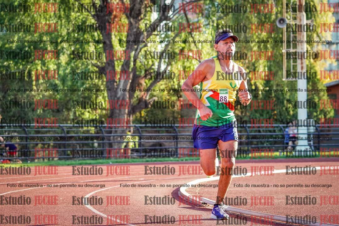 Fotos de los 3000 m llanos de varones