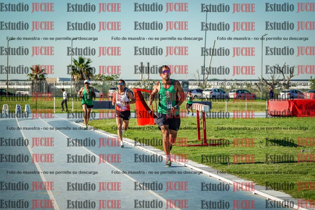Fotos de los 3000 m llanos de varones