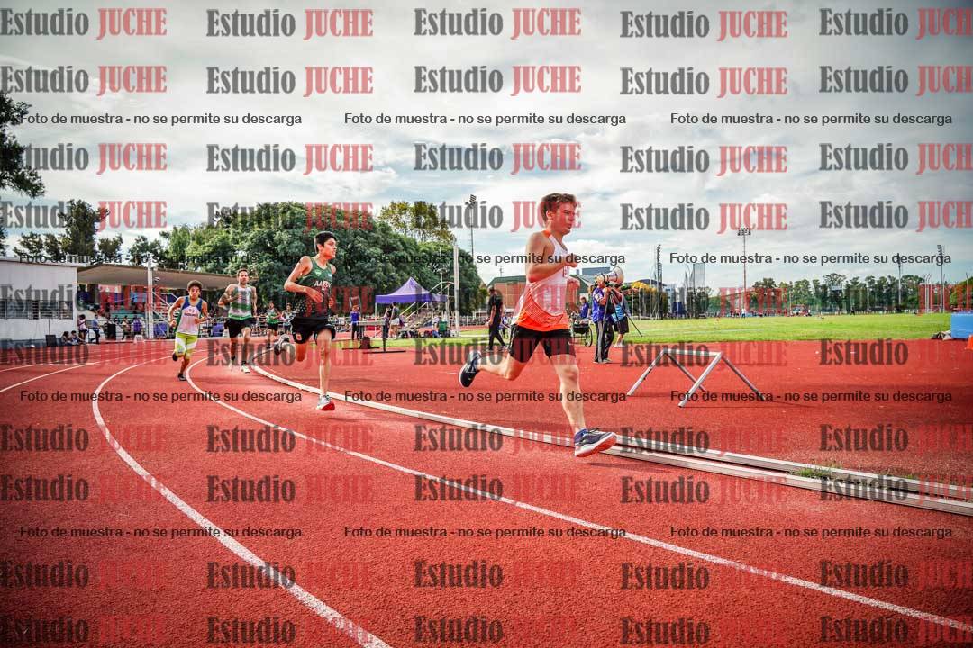 Fotos de los 800 m llanos de varones
