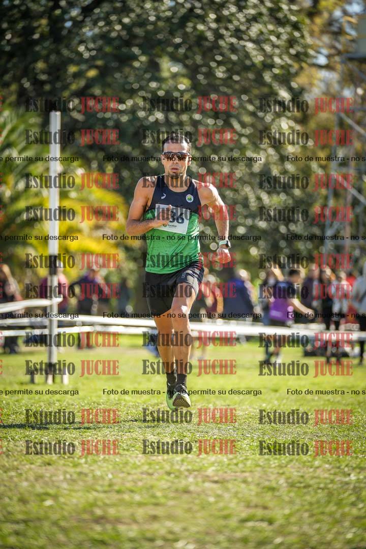 Fotos de la llegada del cross de 8000 m