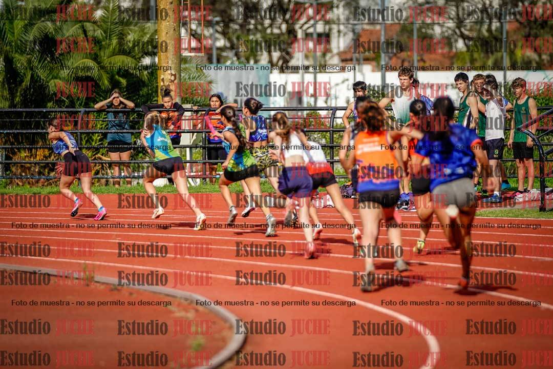 Fotos de las postas 5x80 m llanos de mujeres