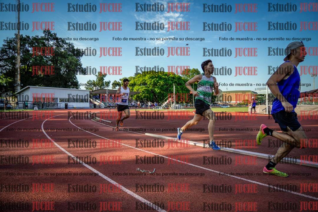 Fotos de los 1500 m llanos de varones